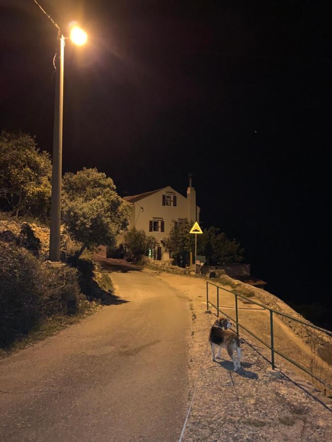 Ustrine View Villa Exteriör bild