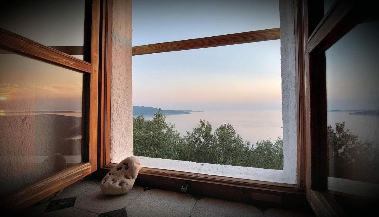 Ustrine View Villa Exteriör bild